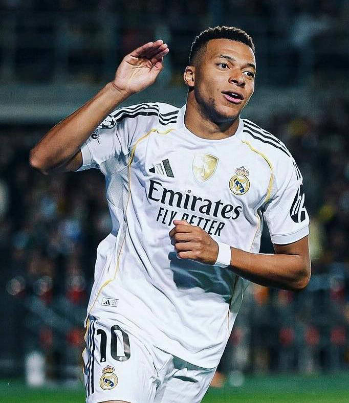 三大尖刀集体绽放！凯恩9场17球，姆巴佩9场13球，劳塔罗创造国米历史